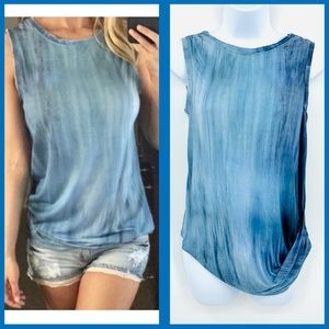 ❌❌SOlD❌❌Tahari small tie dye folded hem tank top